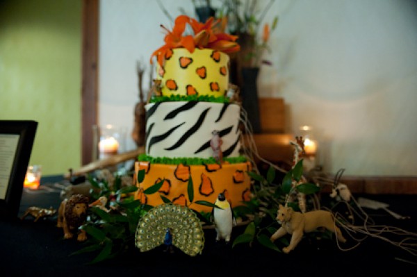 Artrageous Wedding Cake Photos
