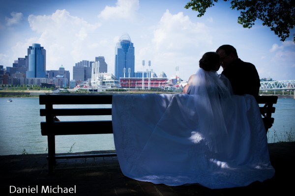 Cincinnati Skyline Wedding Photo